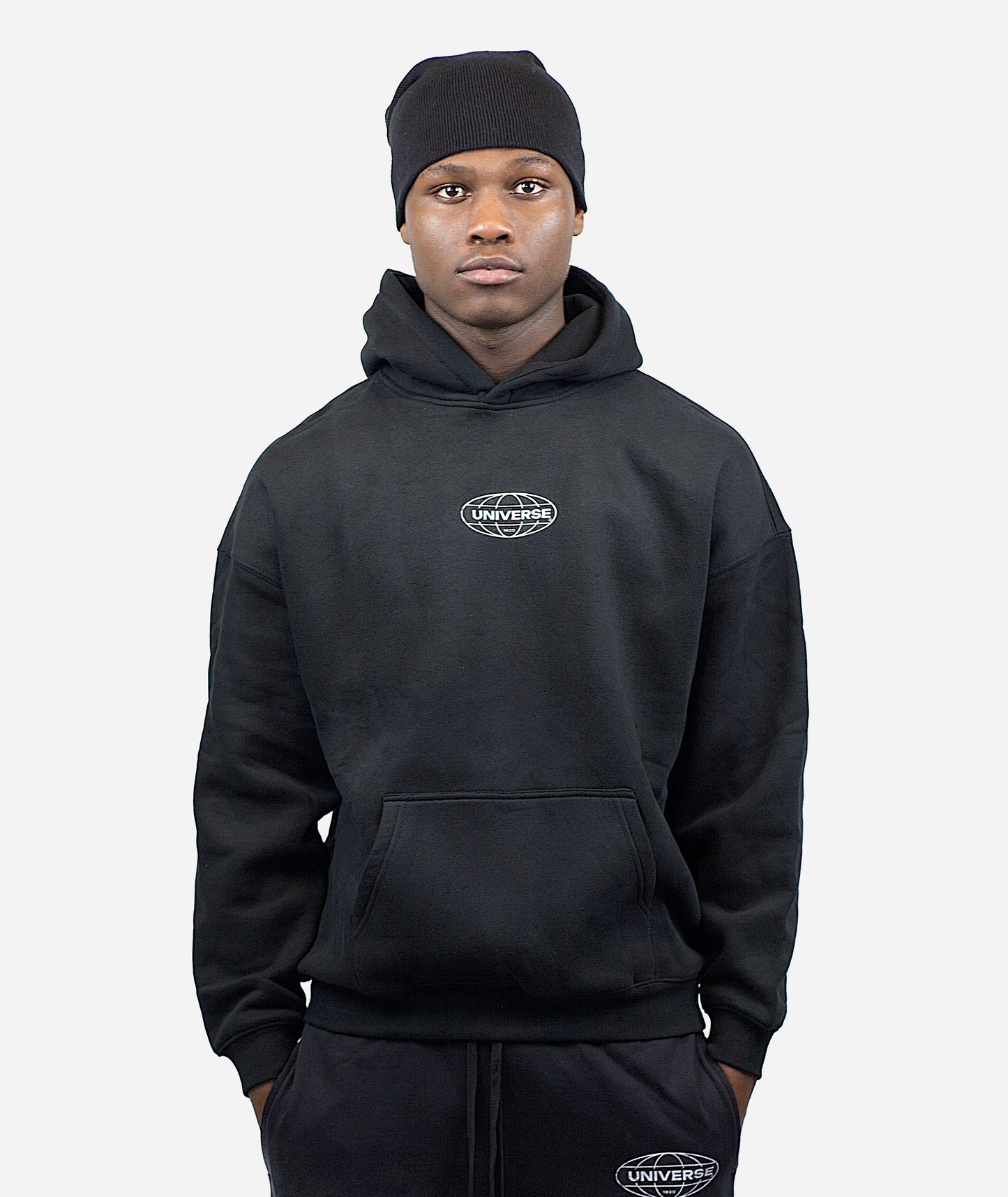 UNVRS BLACK HOODIE